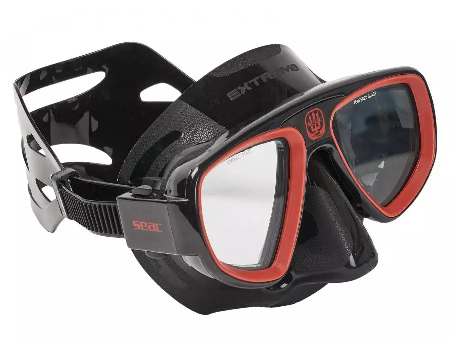 Маска SEAC SUB EXTREME 50 RED, черно-красная рамка/черный силикон