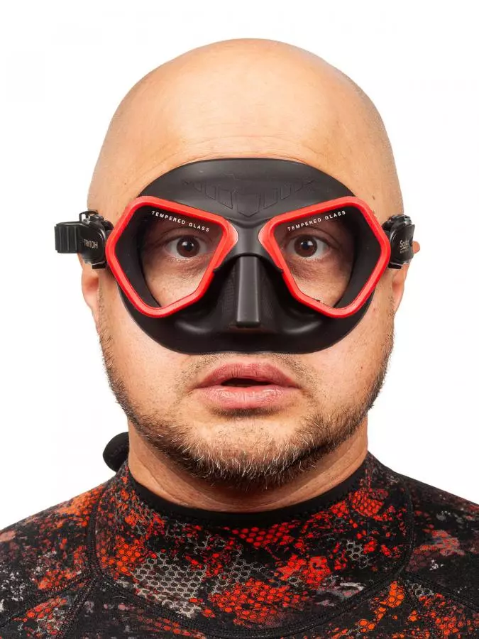 Маска SCUBA BROTHERS TRITON BLACK/RED
